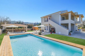 Villa Alegria a Casa II by Villa Plus